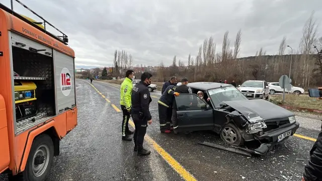 Son dakika: Domaniç'teki trafik kazasında 1 kişi yaralandı
