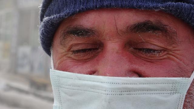 Dün gecenin en düşük sıcaklığı! Ardahan'da kilitler bile dondu, termometre eksi 25'i gördü