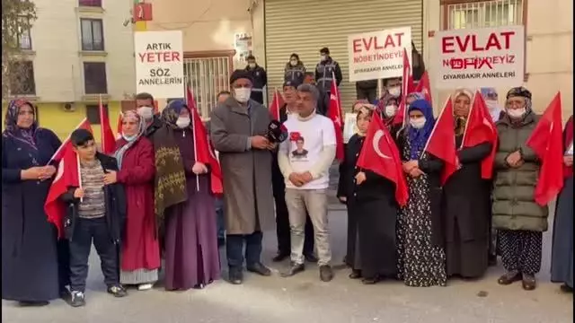 Son dakika haberleri! EVLAT NÖBETİNDEKİ BABA: EYLEMİMİZDEN RAHATSIZ OLANLAR, ÇOCUKLARIMIZA İŞKENCE YAPIYOR