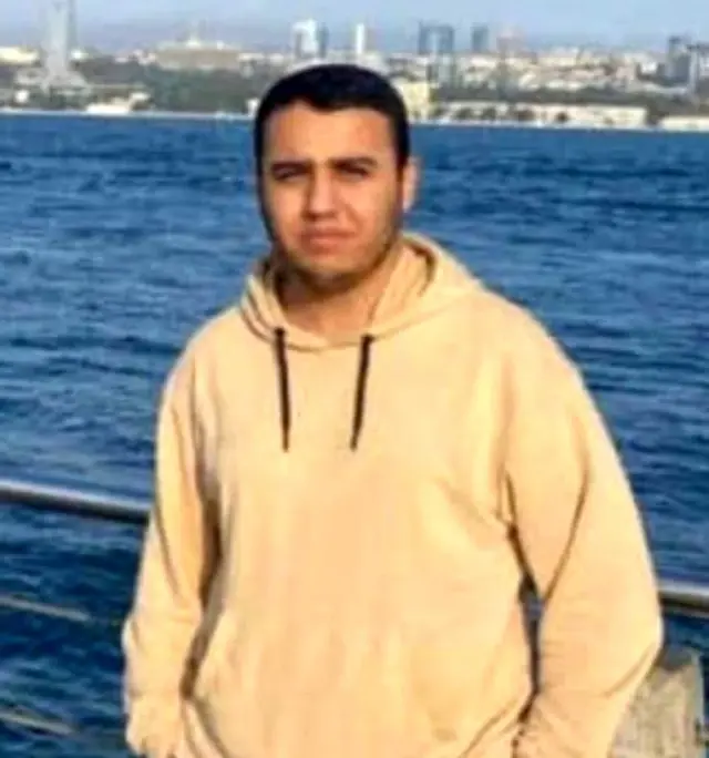 Halı sahada kalp krizi geçirip vefat eden gencin son görüntüleri ortaya çıktı