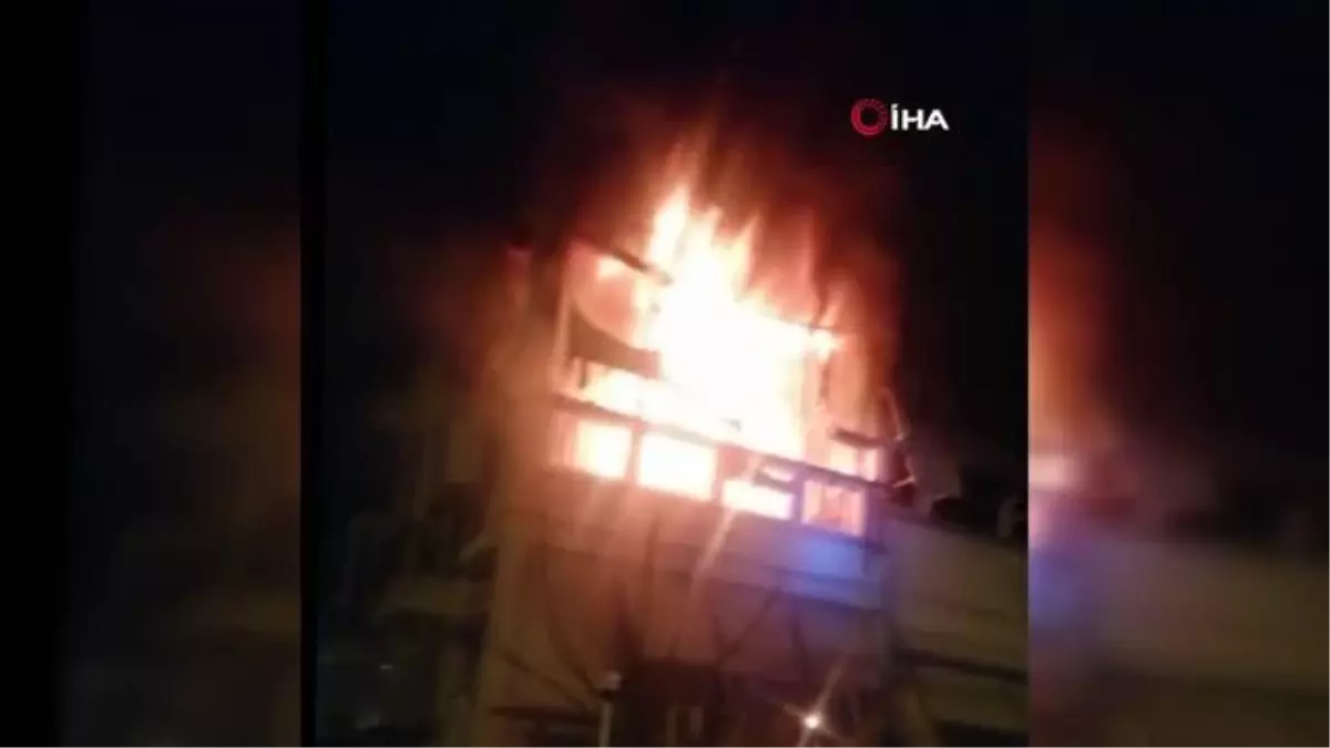Son dakika! Kadıköy'de10 katlı apartmanda yangın paniği