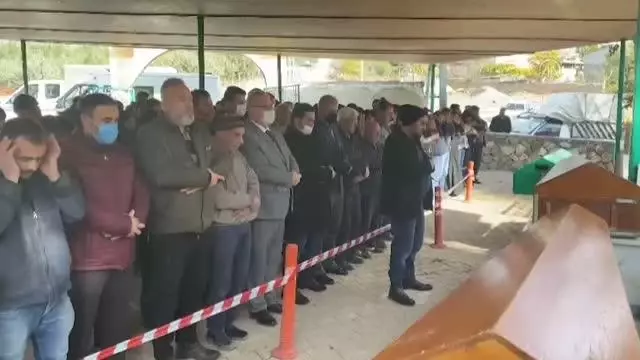 Son dakika: KAHRAMANMARAŞ - Yangında ölen Suriyeli 3 kardeşin cenazeleri aynı mezara defnedildi