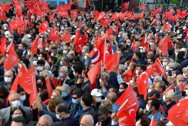 CHP Genel Başkanı Kemal Kılıçdaroğlu, partisinin 'Milletin Sesi' mitingleri kapsamında Mersin Mitingine katıldı