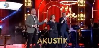 Şarkılar Bizi Söyler konukları kimler? 4 Aralık Şarkılar Bizi Söyler canlı izle! Şarkılar Bizi Söyler kim var? Ne zaman, hangi kanalda, saat kaçta?