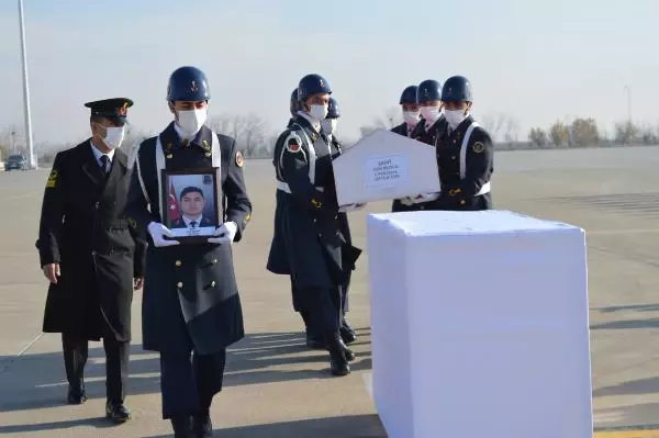 Tunceli'de şehit düşen Jandarma Astsubay Üstçavuş Celil Mutlu için tören yapıldı (2)