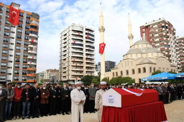 Son dakika haberleri | Şehit Astsubay Mutlu'yu 10 bin kişi uğurladı