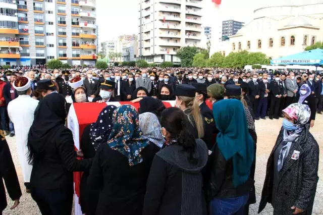 Son dakika haberleri | Şehit Astsubay Mutlu'yu 10 bin kişi uğurladı
