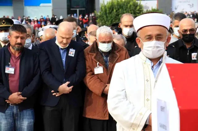 Son dakika haberleri | Şehit Astsubay Mutlu'yu 10 bin kişi uğurladı
