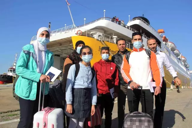 Hasret sona erdi: 25 yıllık aranın ardından Libya'dan gelen ilk yolcu gemisi İzmir'e ulaştı