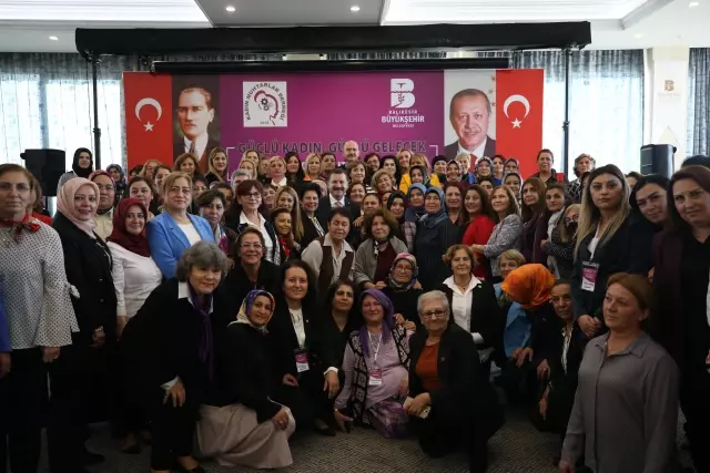İçişleri Bakanı Soylu, Balıkesir'de kadın muhtarlarla bir araya geldi Açıklaması