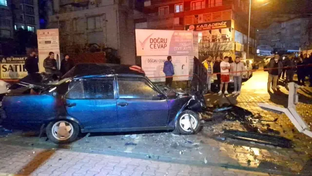Kontrolden çıkan otomobil park halindeki araçların üzerine uçtu