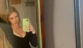 Serel Yereli modaya uyup sütyensiz hırka giydi, yetmedi düğmelerini yarıya kadar açtı