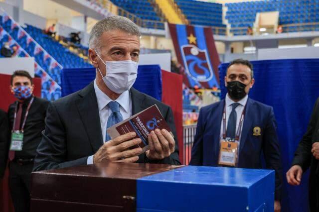 Son Dakika: Ahmet Ağaoğlu, yeniden Trabzonspor başkanı seçildi