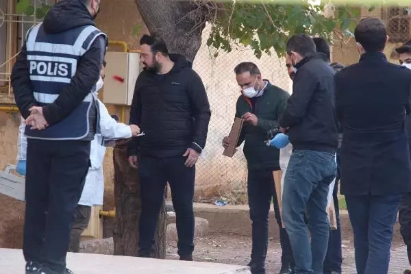 Son dakika haberi! 18 YAŞINDAKİ OĞLUNU ÖLDÜRDÜ, EŞİ VE KIZINI YARALADI
