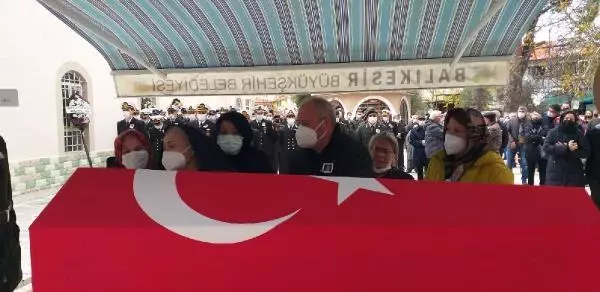 ABD'DE HAYATINI KAYBEDEN ASTSUBAY, BALIKESİR'DE TOPRAĞA VERİLDİ