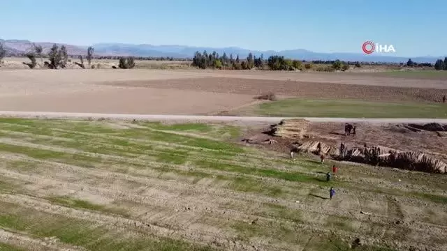 Adana'da ilk defa drone gören Roman çocukların mutluluğu kameralara yansıdı
