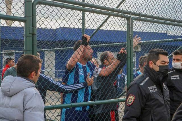 Ampute Ligi maçı savaş alanına döndü, yumruklar havada uçuştu: Ben gaziyim, senin için bacağımı verdim