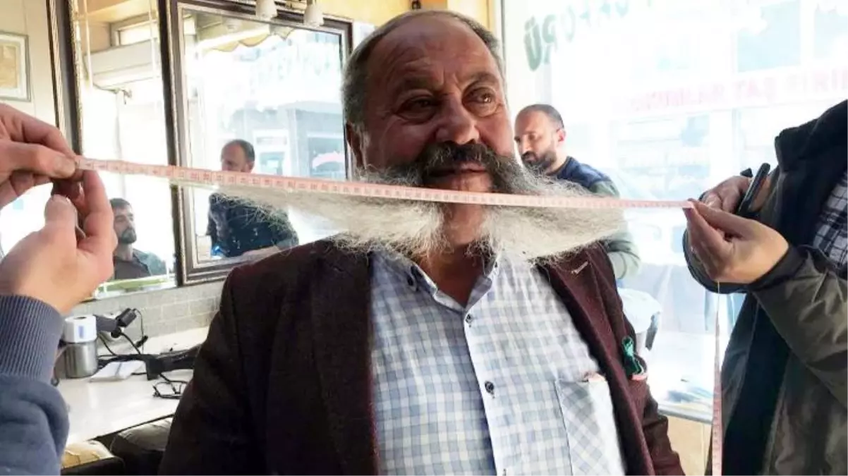 Bayburtlu Pala'nın 18 yıldır kesmediği bıyıkları 73 santimetre uzunluğuna ulaştı! Aylık masrafı bin 500 lira