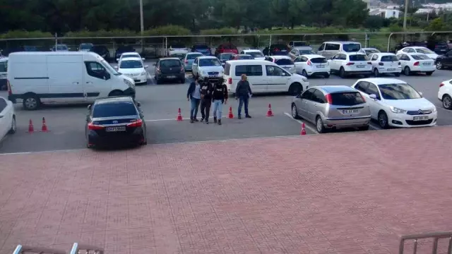 Bodrum'da çaldılar, İzmir'de yakalandılar