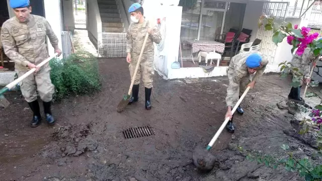 Son dakika haber! Jandarma selin yaralarını sarıyor