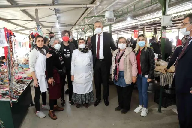Kaftancıoğlu, Kadın Üretici Pazarını gezdi