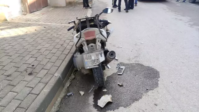 Son dakika... Karacabey ve Orhangazi'deki trafik kazalarında 3 kişi yaralandı