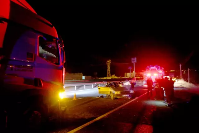 Son dakika! Trafik kazasında karı koca yaşamını yitirdi, çocukları yaralandı
