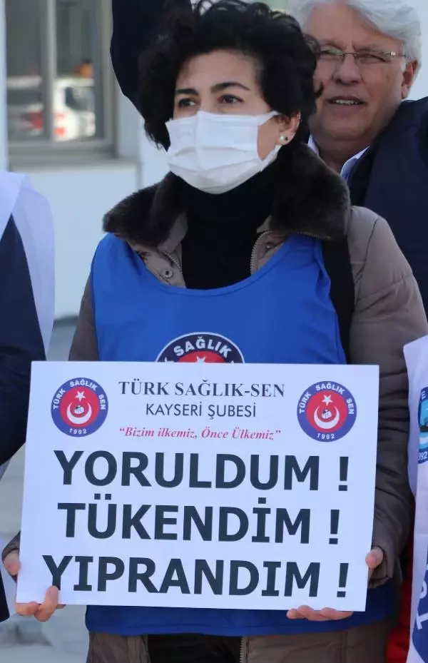 KAYSERİ'DE TÜRK SAĞLIK-SEN ÜYELERİNDEN İŞ BIRAKMA EYLEMİ
