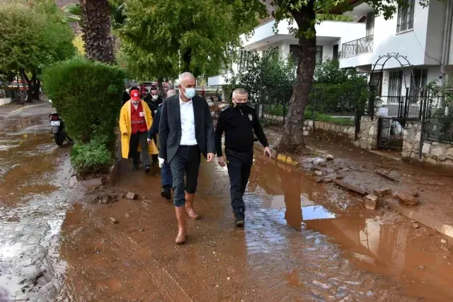 Marmaris Kaymakamı Aksoy, selzedeleri yalnız bırakmadı