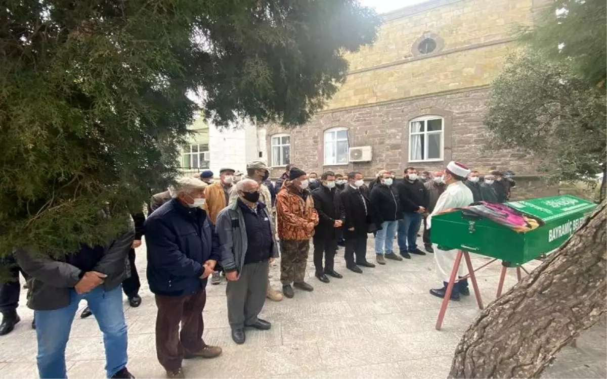Şehit Şerafettin ŞENGÖREN' in Annesi Merhume İfade ŞENGÖREN, Dualarla Son Yolculuğuna Uğurlandı