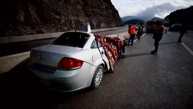 Tır ile otomobilin çarpıştığı kazada bir kişi öldü