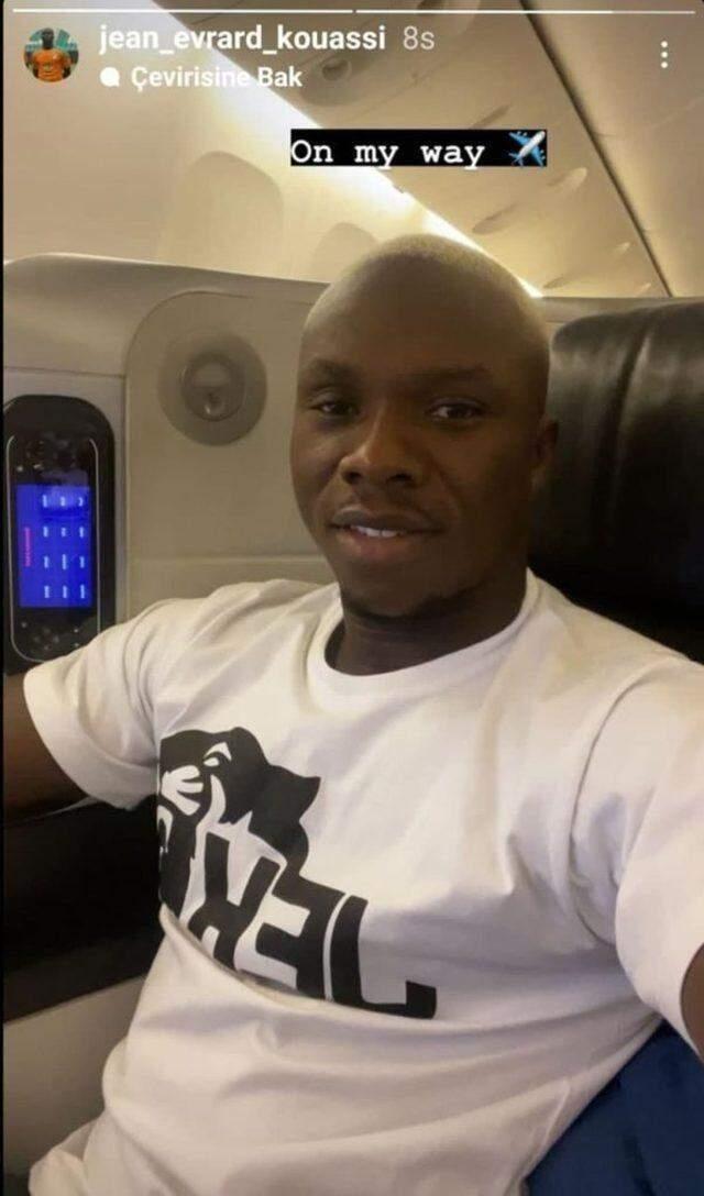 Trabzonspor'un yeni yıldızı yola çıktı geliyor! Kouassi, uçaktan kare paylaştı
