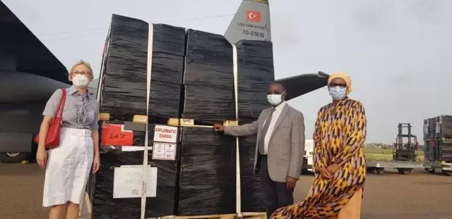 Türkiye, Afrika ülkelerine 200 bin doz Sinovac aşısı hibe etti