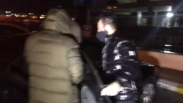Askeri yasak bölgede yakalanan Yunan polis, kız arkadaşıyla yanlış yola girmiş