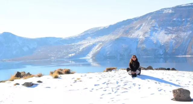 Dünyanın ikinci büyük krateri beyaz gelinliğini giydi