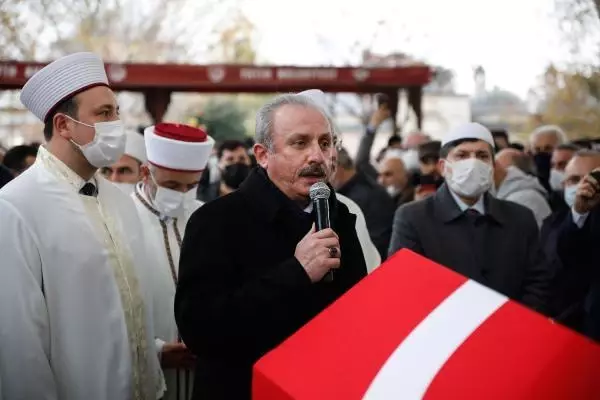 Prof. Dr. Teoman Duralı son yolculuğuna uğurlandı