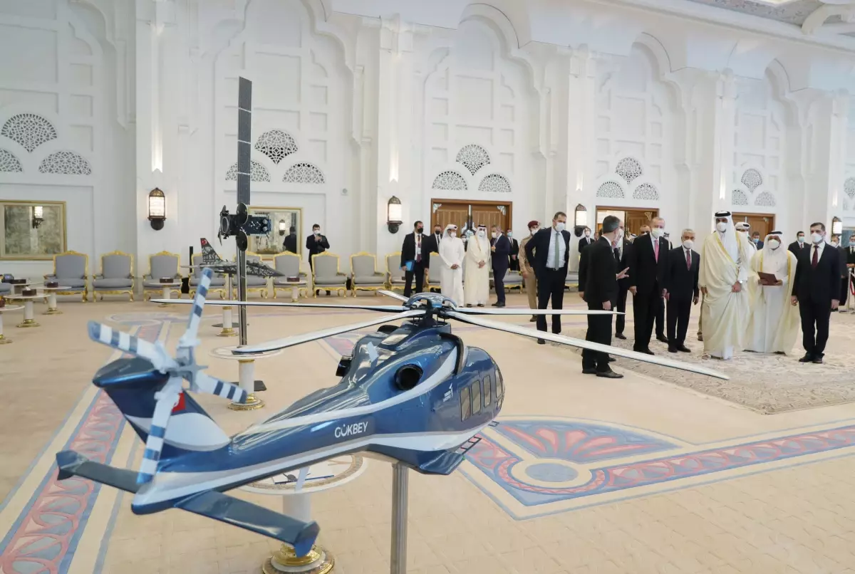 Son dakika haber! TUSAŞ Genel Müdürü Temel Kotil, uçak ve helikopter projelerine ilişkin Cumhurbaşkanı Erdoğan ve Katar Emiri Al Sani'ye bilgi verdi