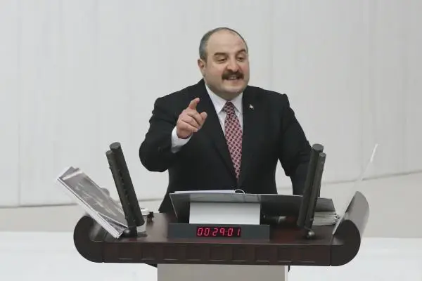 Bakan Varank, TBMM'de bütçe sunumu yaptı