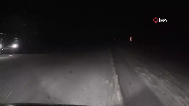 Bingöl-Elazığ karayolunda kar, sağanak ve sis etkili oldu, sürücüler zor anlar yaşadı