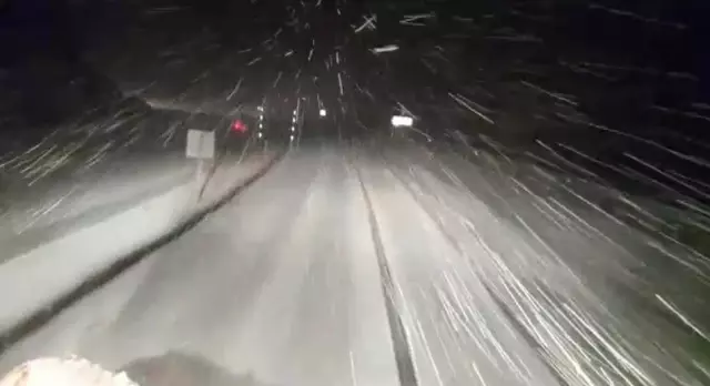 Bingöl-Elazığ karayolunda kar, sağanak ve sis etkili oldu, sürücüler zor anlar yaşadı