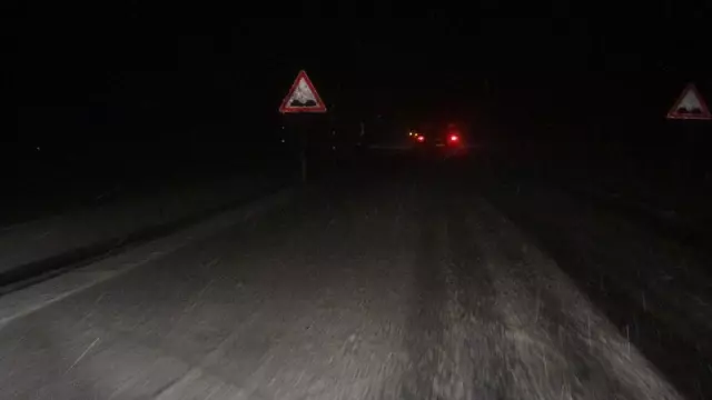 Bingöl-Elazığ karayolunda kar, sağanak ve sis etkili oldu, sürücüler zor anlar yaşadı