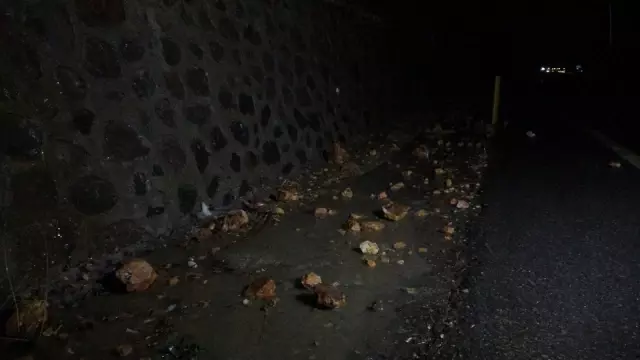 Bingöl-Elazığ karayolunda kar, sağanak ve sis etkili oldu, sürücüler zor anlar yaşadı