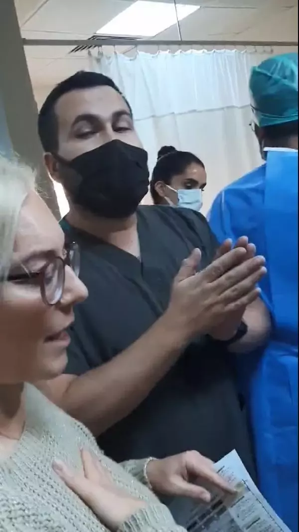 Doktorla tartışan Selin'in maske ve aşı karşıtı olduğu ortaya çıktı