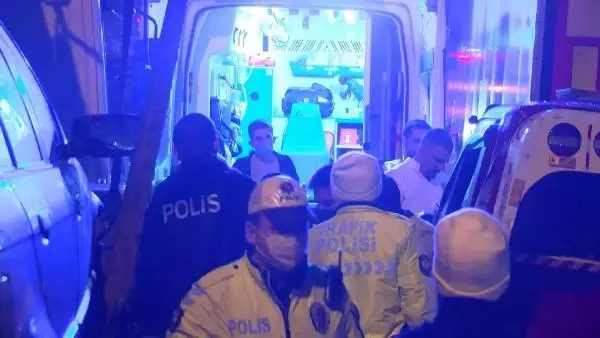 Pendik D-100 Karayolu'nda kaza: 1 ölü, 3 yaralı