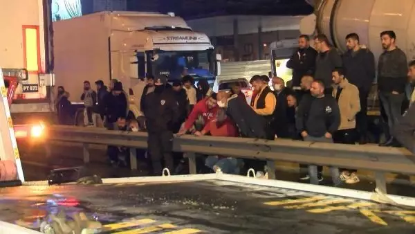 Pendik D-100 Karayolu'nda kaza: 1 ölü, 3 yaralı