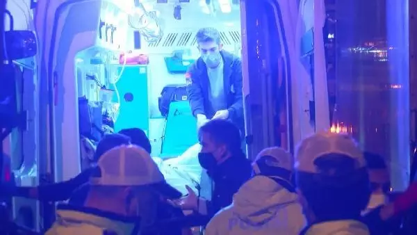 Pendik D-100 Karayolu'nda kaza: 1 ölü, 3 yaralı