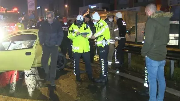 Pendik D-100 Karayolu'nda kaza: 1 ölü, 3 yaralı