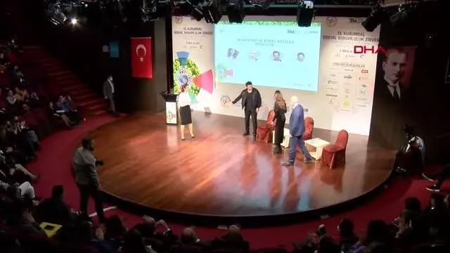 SOSYAL SORUMLULUK ZİRVESİ'NDE MEME KANSERİ FARKINDALIĞINA ÖDÜL