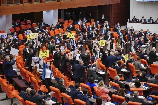Son dakika haberleri | Bakan Soylu: İlçe başkanımıza pusu kurarak öldüreni, HDP milletvekilinin evinde yakaladık