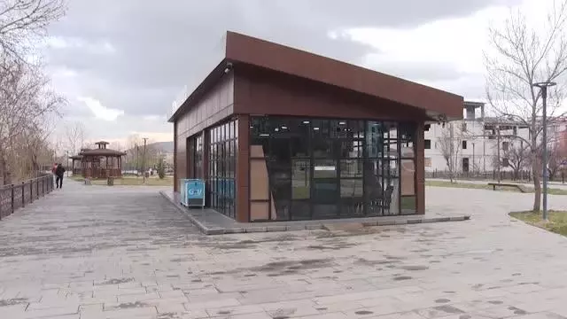 KAHRAMANMARAŞ - Genç Kitap Kafe hizmete girdi